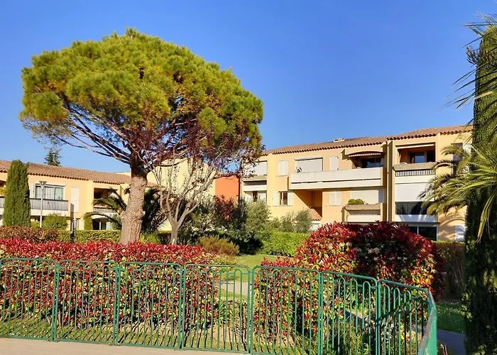 Le Pin Parasol A Cassis - Studio 3 Personnes By K6